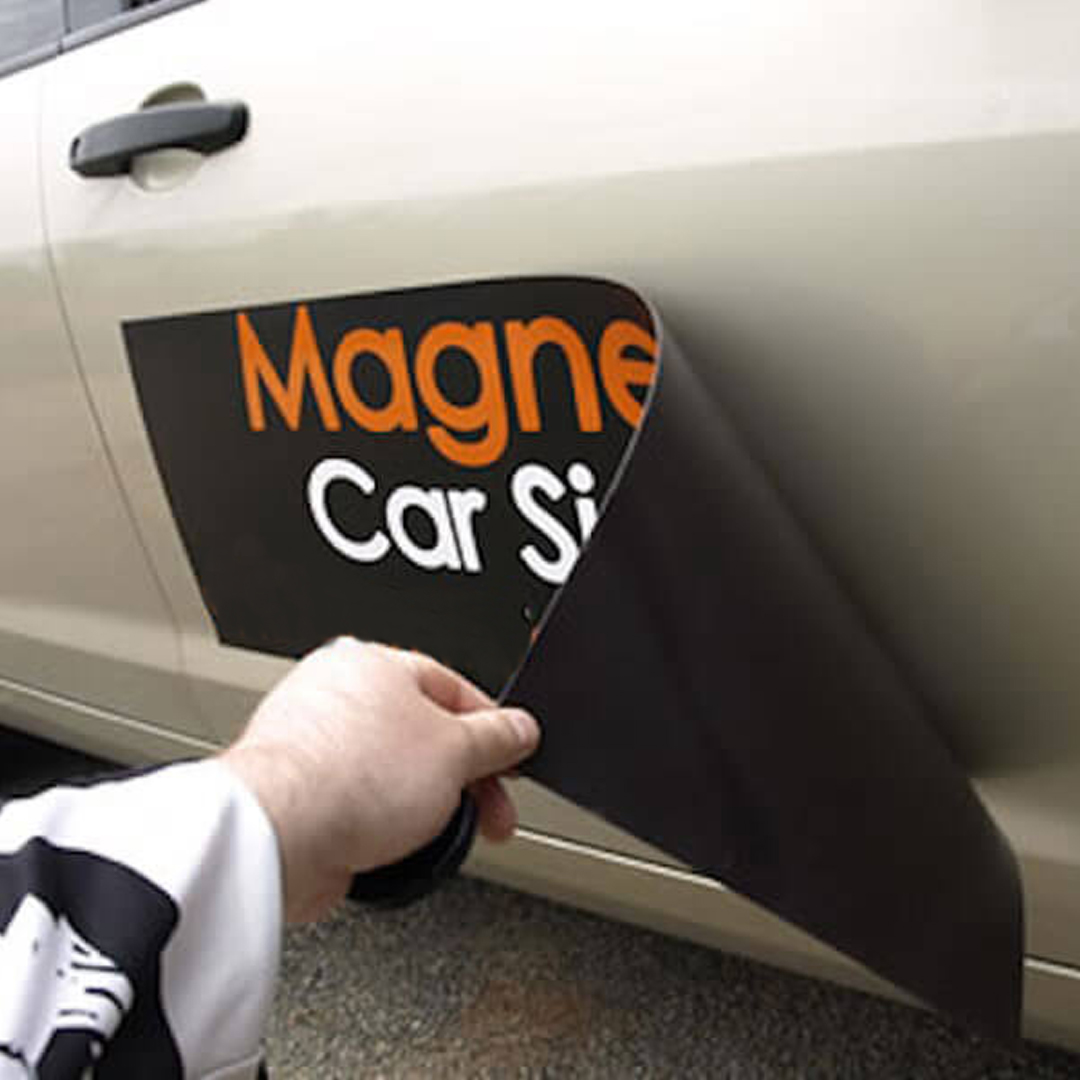 212858Magnetic car sign 03.jpg